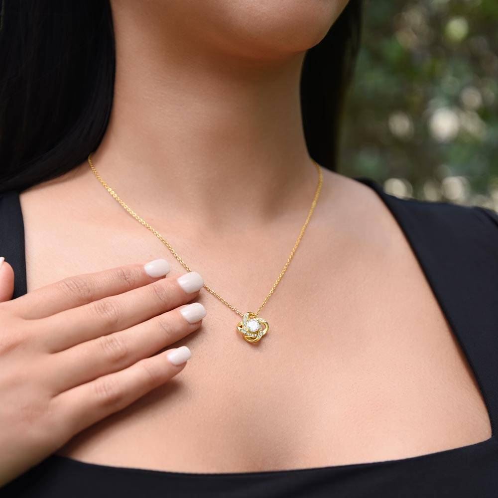 Personalized To A Beautiful Women On Her Graduation Day Necklace For Daughter Granddaughter Sister Bonus Daughter Jewelry Customized Gift Box Message Card